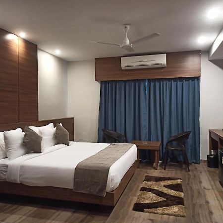 Hotel Tree Fern Dibrugarh Eksteriør bilde