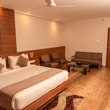 Hotel Tree Fern Dibrugarh Eksteriør bilde