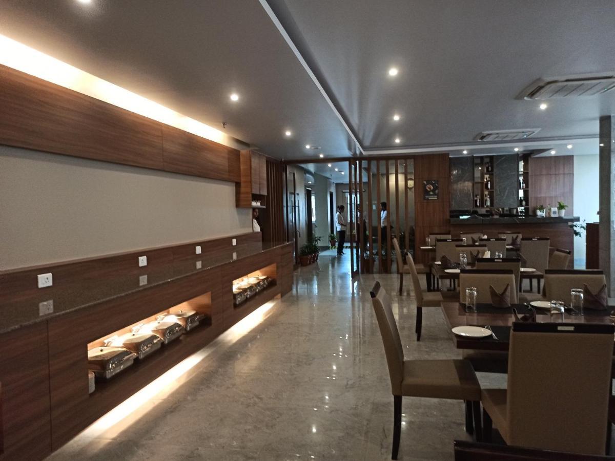 Hotel Tree Fern Dibrugarh Eksteriør bilde
