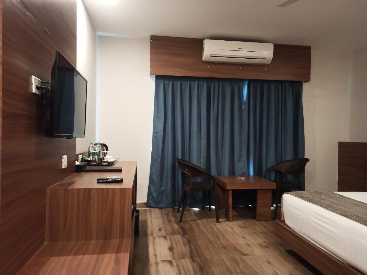 Hotel Tree Fern Dibrugarh Eksteriør bilde