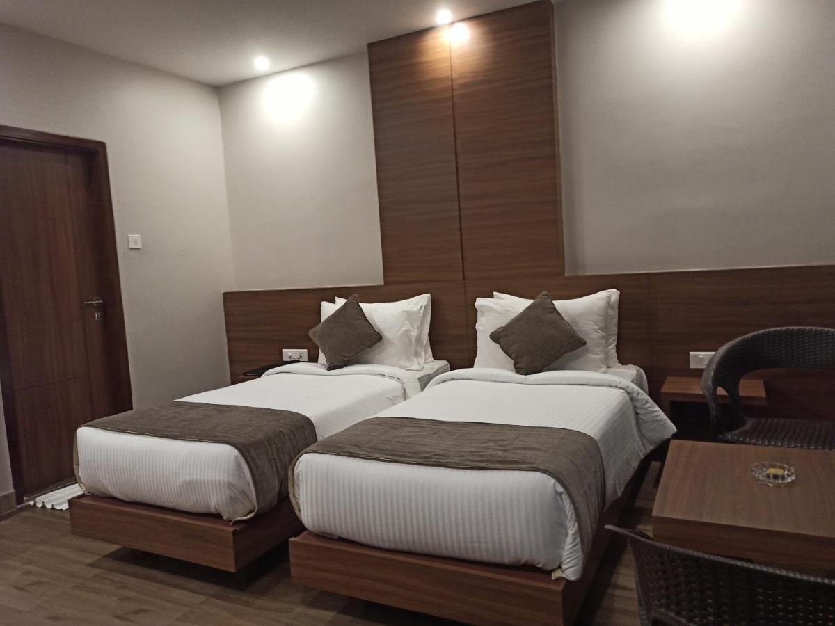 Hotel Tree Fern Dibrugarh Eksteriør bilde
