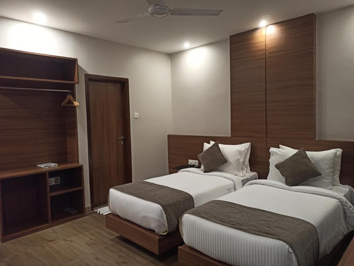 Hotel Tree Fern Dibrugarh Eksteriør bilde