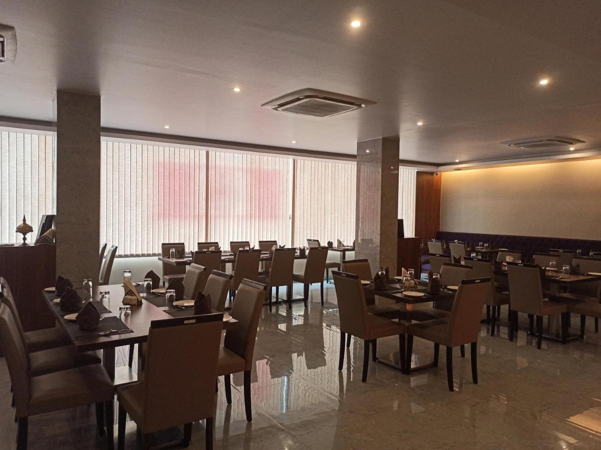 Hotel Tree Fern Dibrugarh Eksteriør bilde