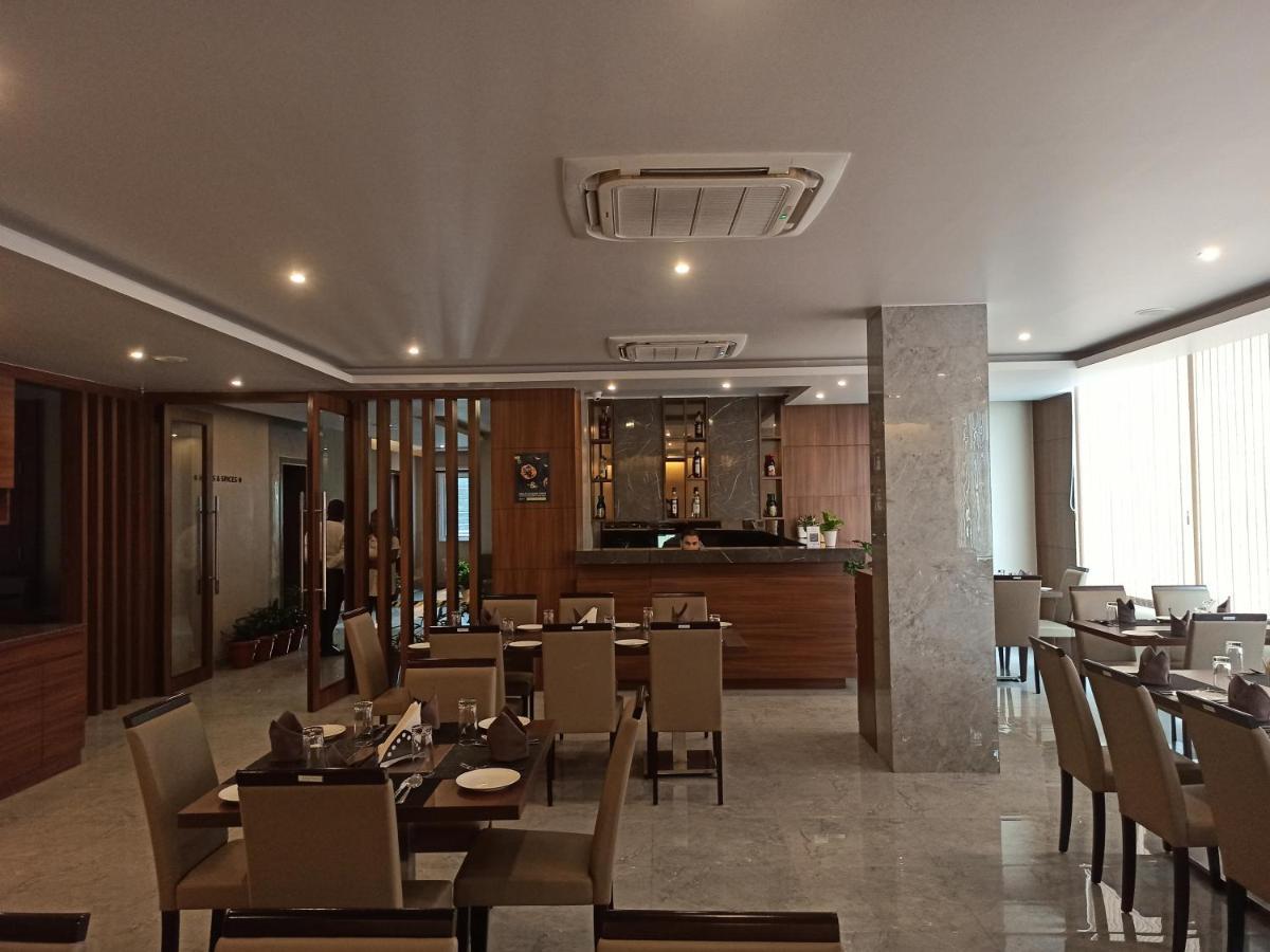 Hotel Tree Fern Dibrugarh Eksteriør bilde