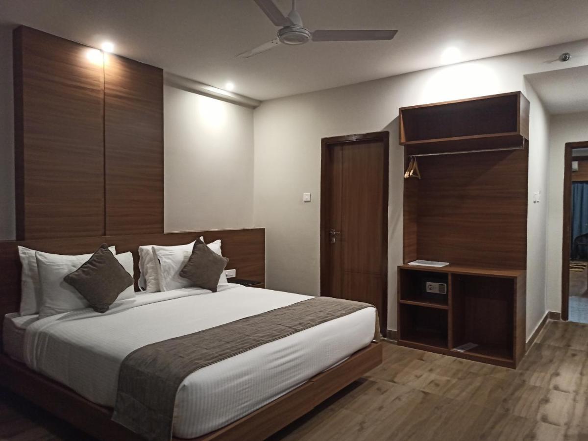 Hotel Tree Fern Dibrugarh Eksteriør bilde
