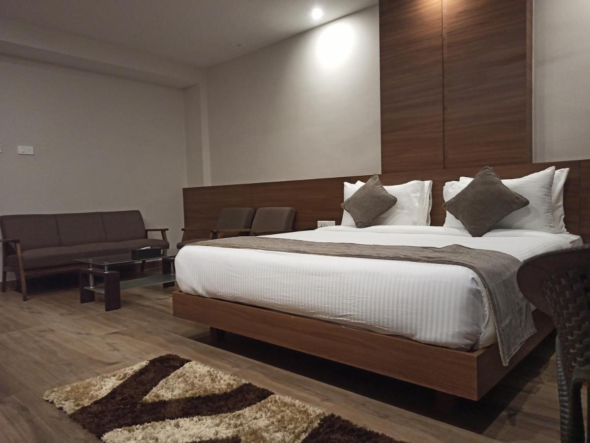 Hotel Tree Fern Dibrugarh Eksteriør bilde
