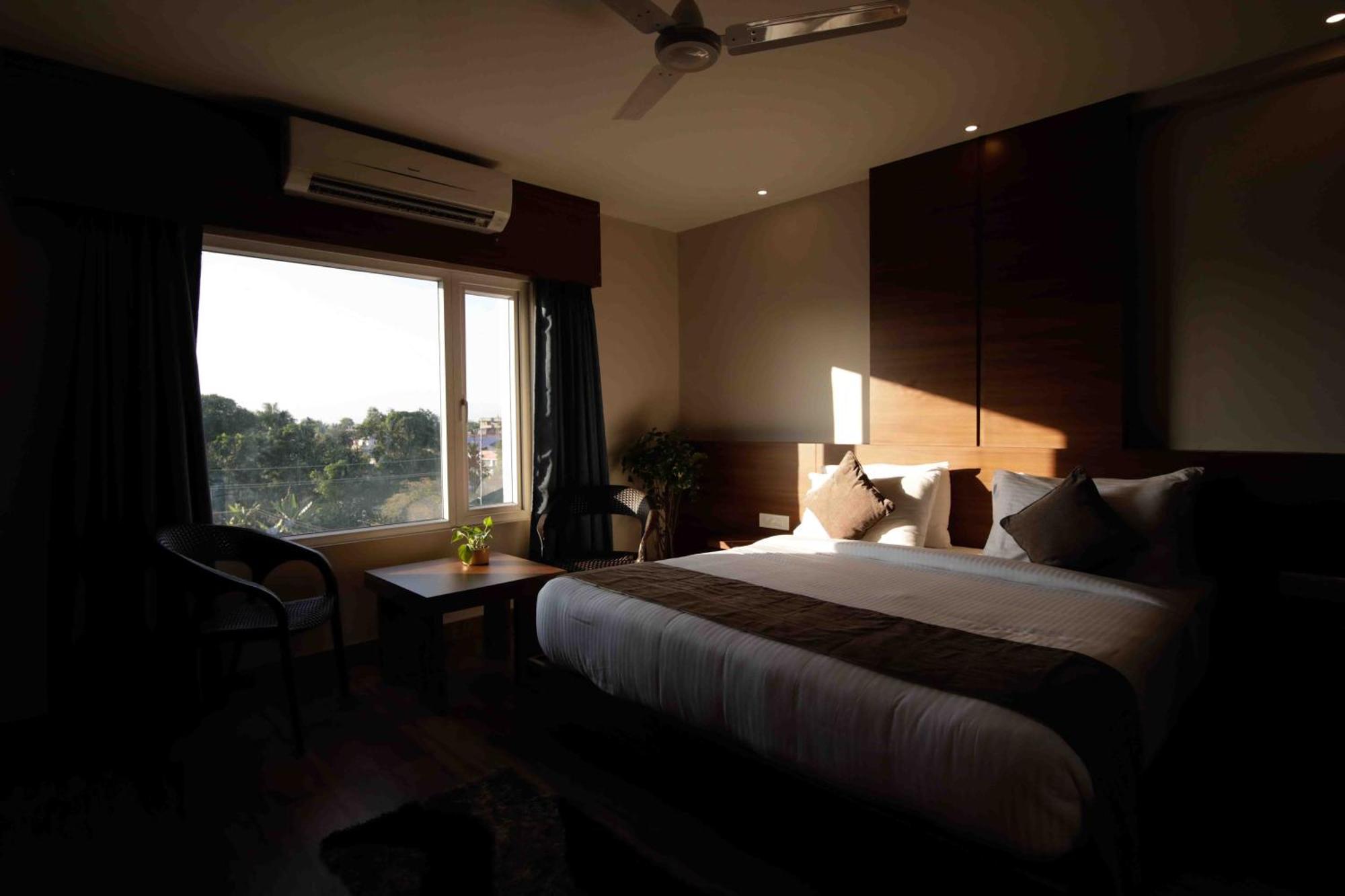 Hotel Tree Fern Dibrugarh Eksteriør bilde