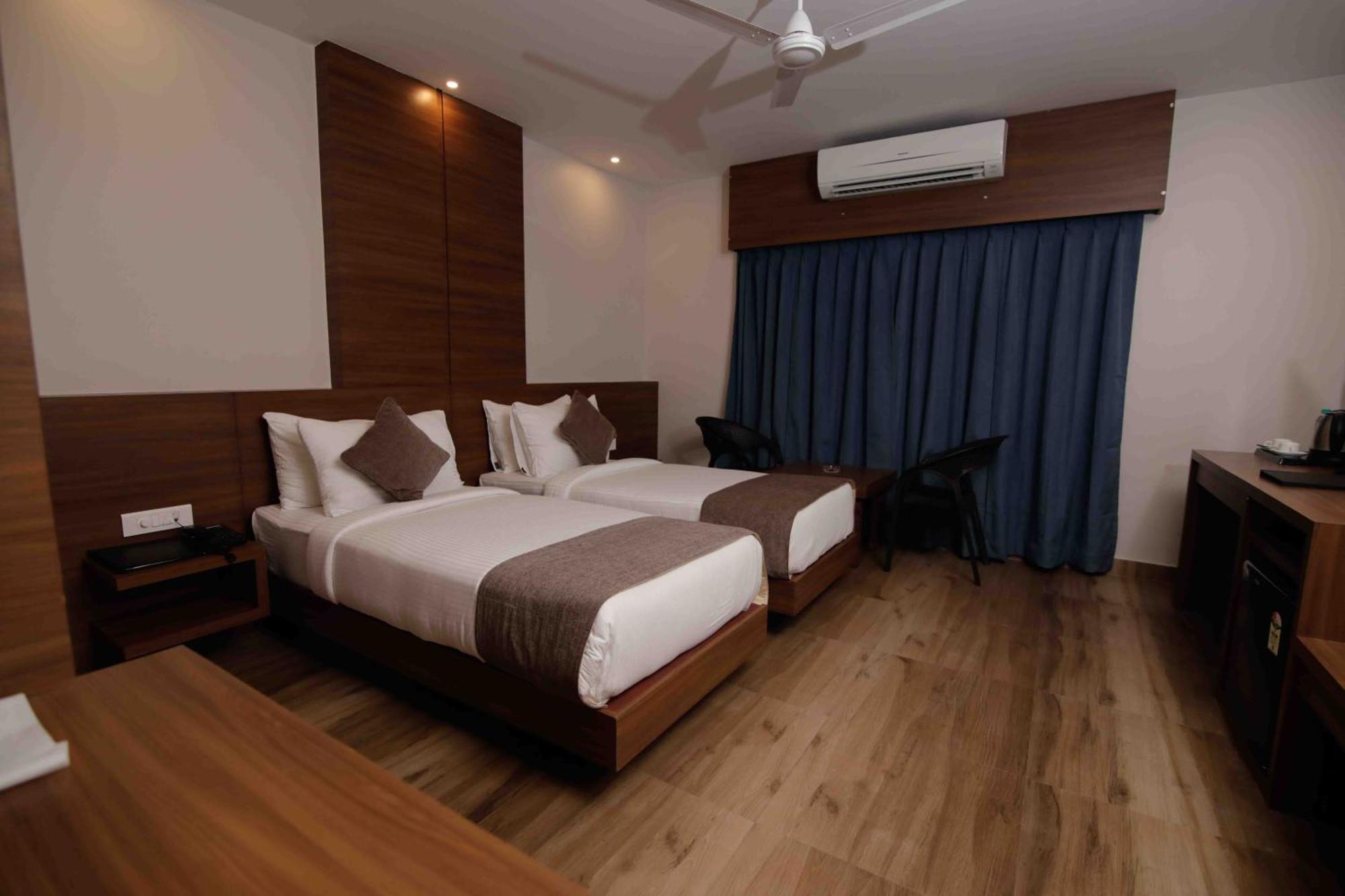Hotel Tree Fern Dibrugarh Eksteriør bilde